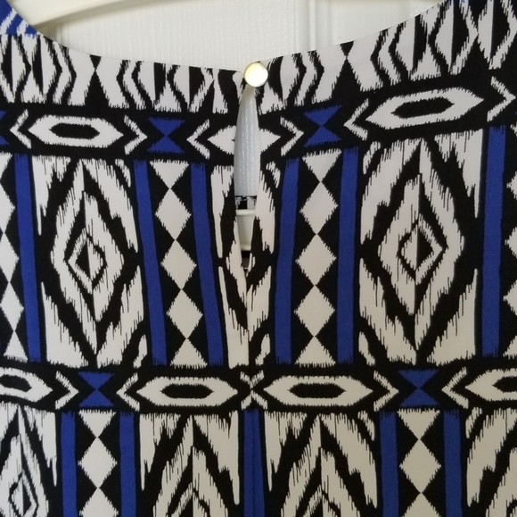 Calvin Klein Sleeveless Top - Picture 6 of 9